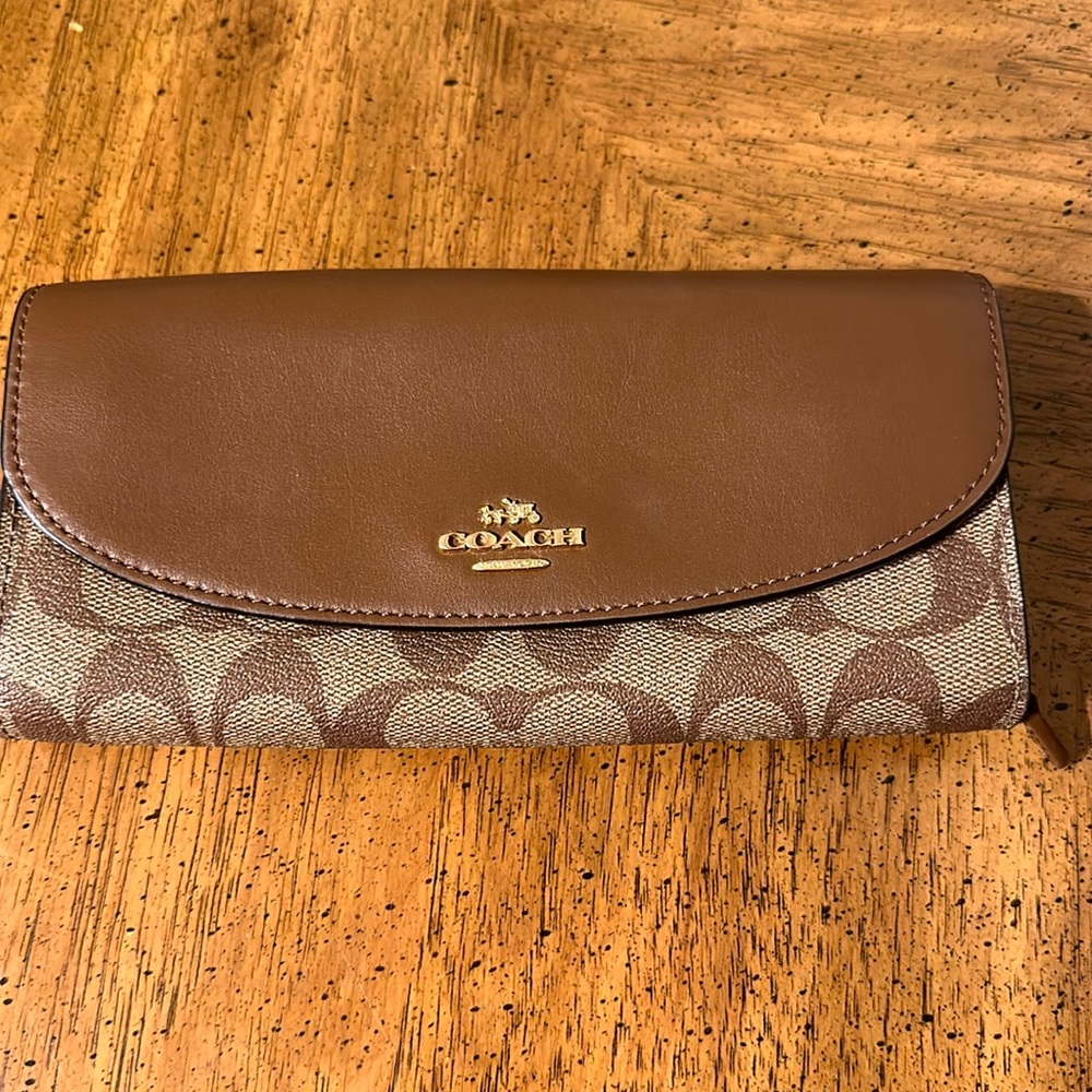 Coach Wallet! Good Shape! Lots of life left